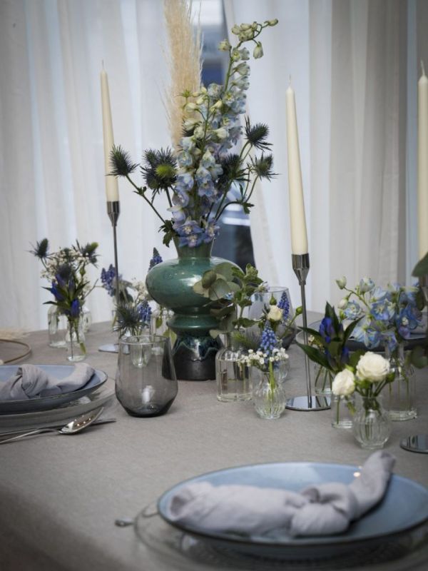 Tischdeko mit Blumen